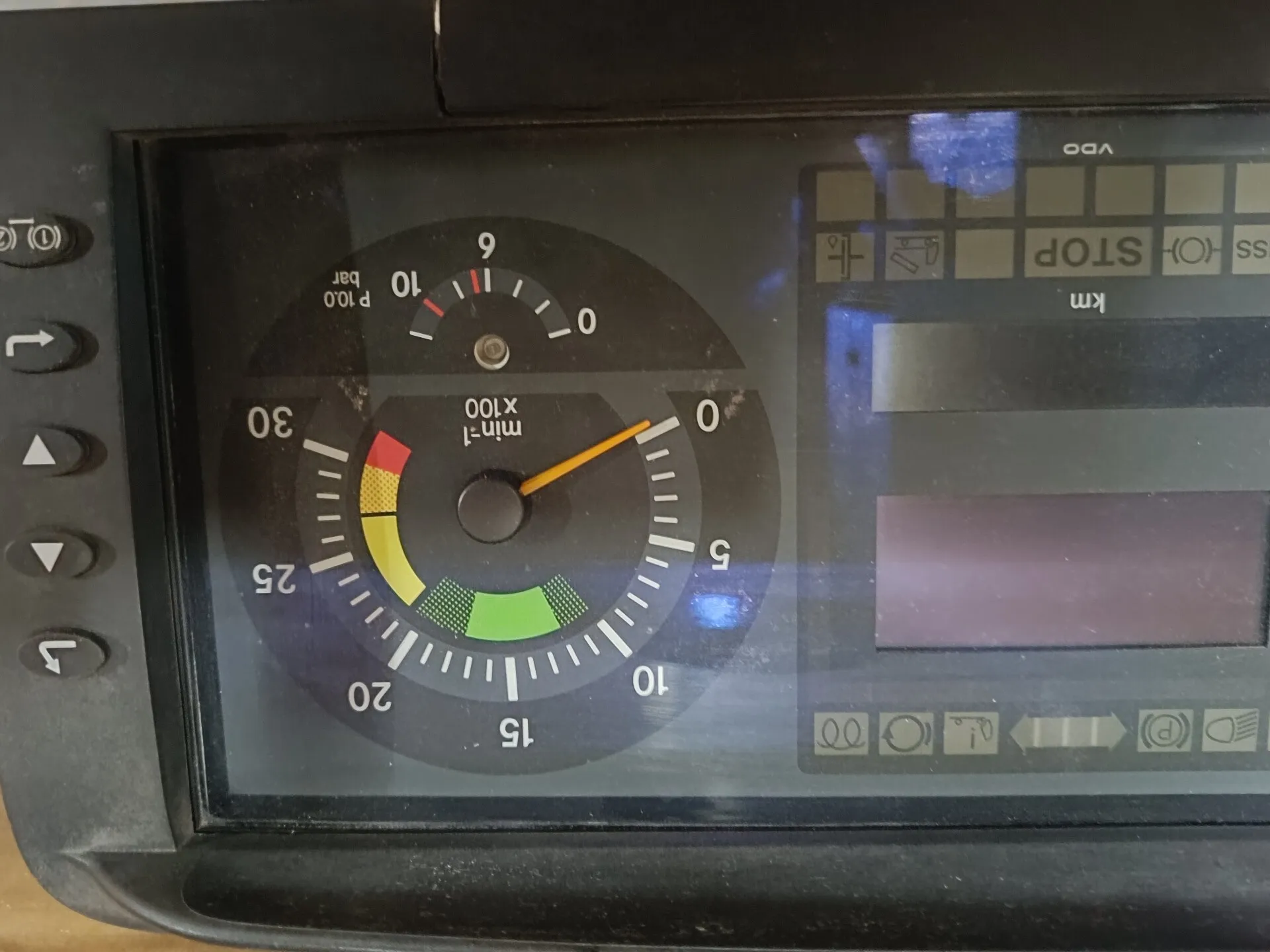 A0044463421 панель приборов Мерседес-Бенц Атего III