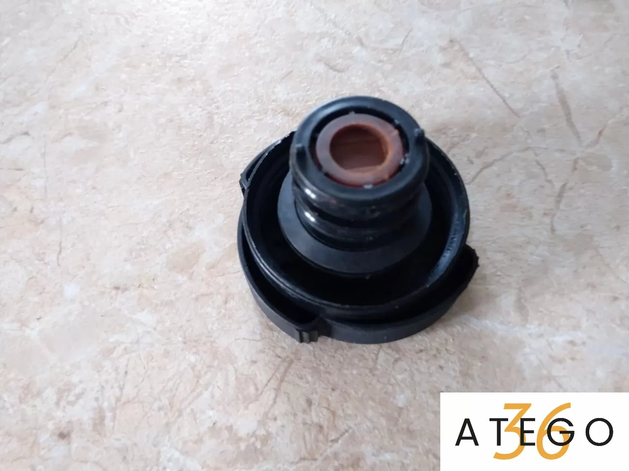 Крышка расширительного бачка бмв