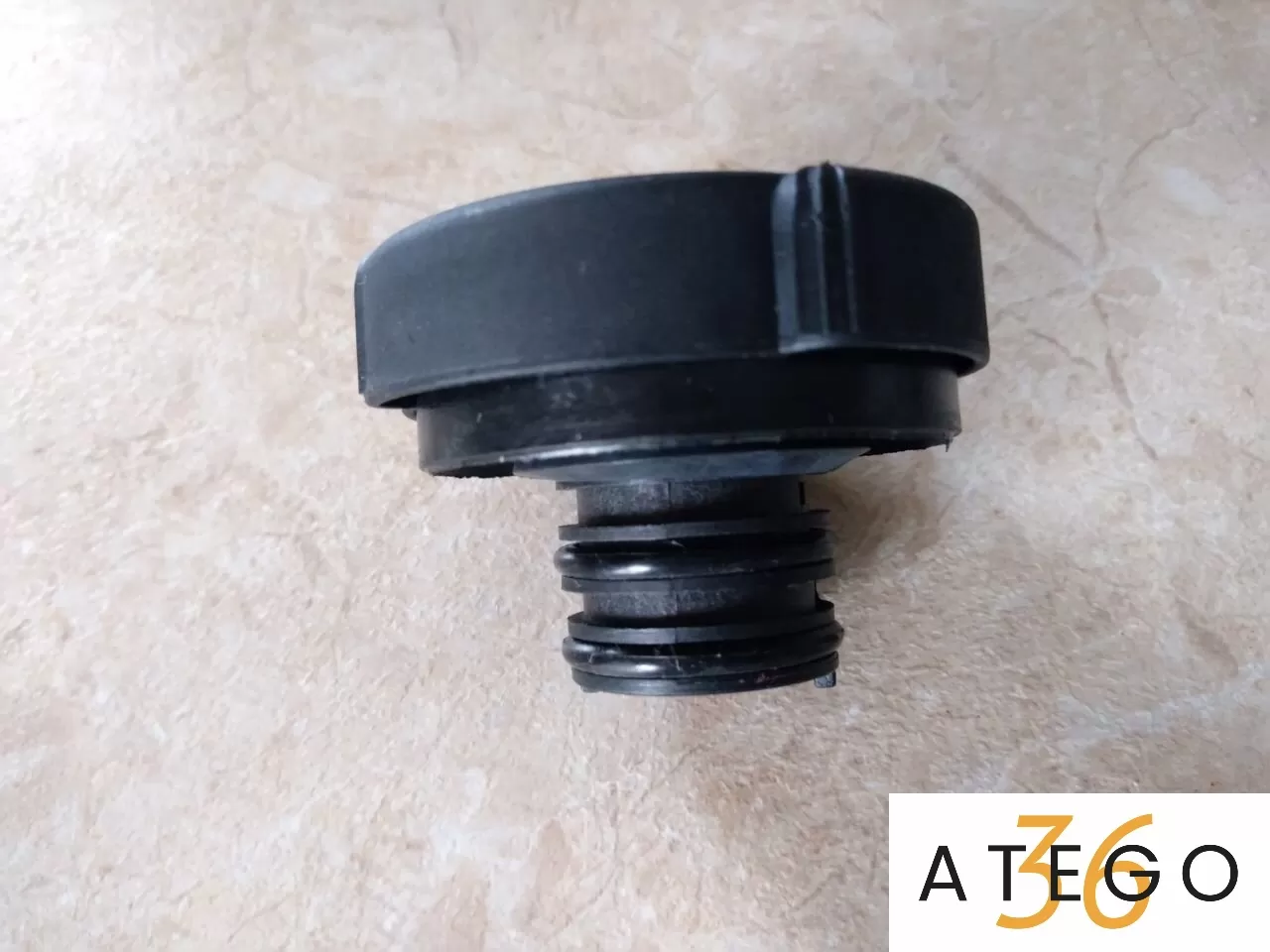 Крышка расширительного бачка бмв