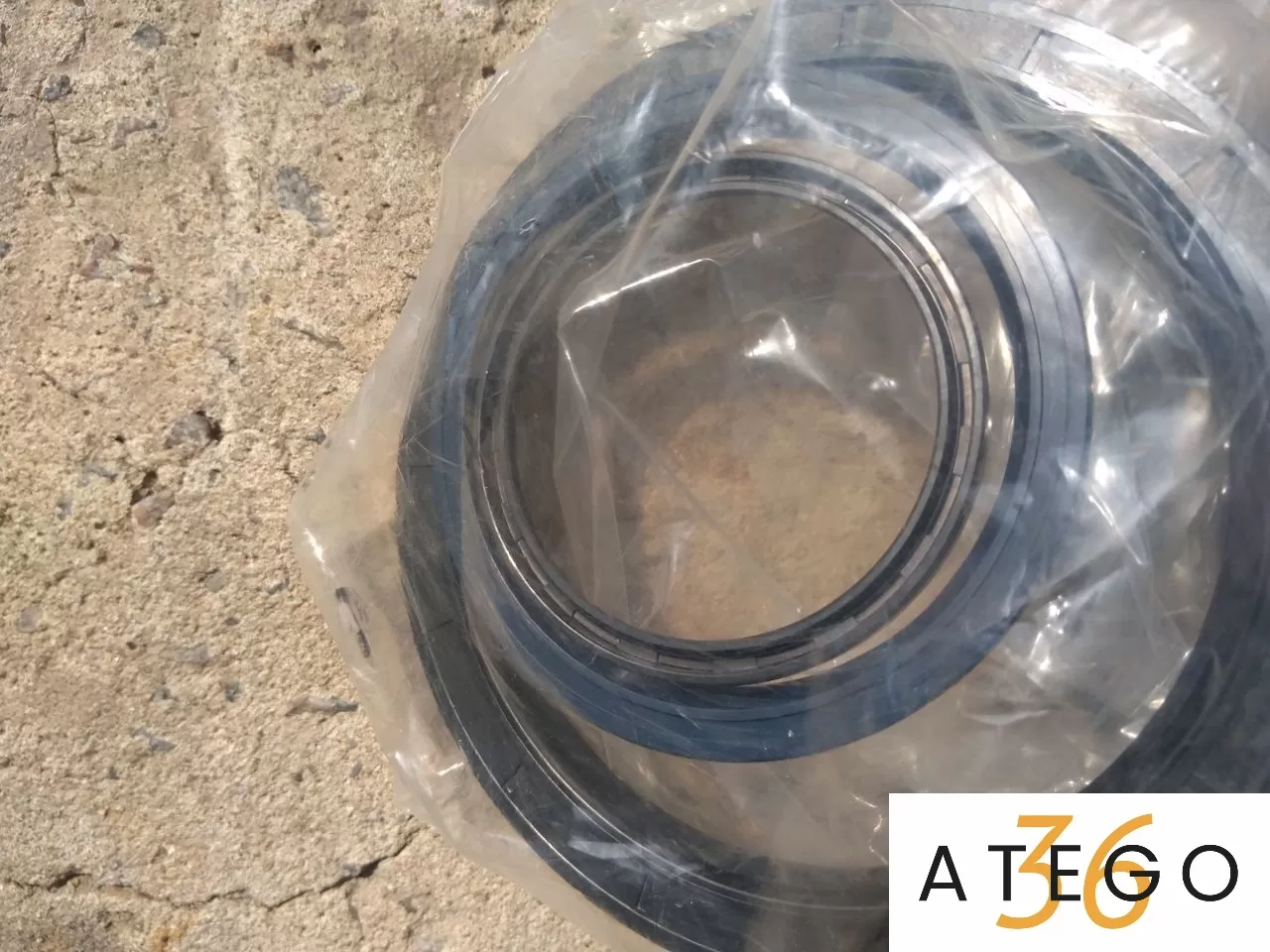 Ремкомплект передней ступицы Mercedes Actros — комплект SKF, новое, в наличии