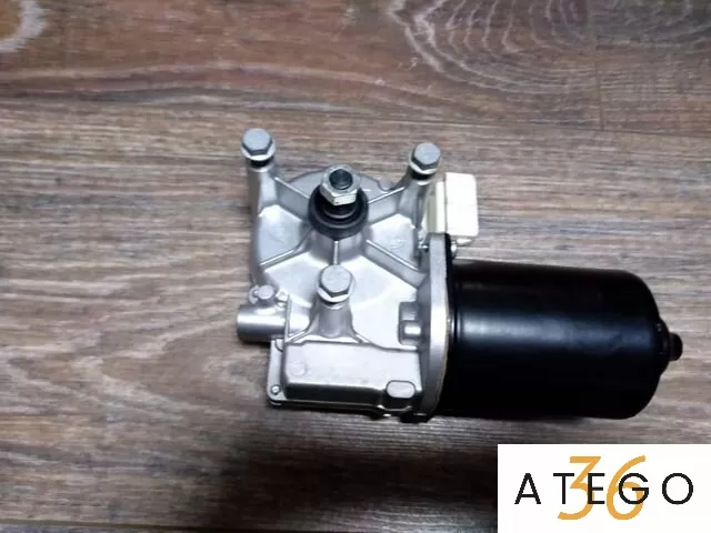 Моторчик (двигатель) стеклоочистителя Атего