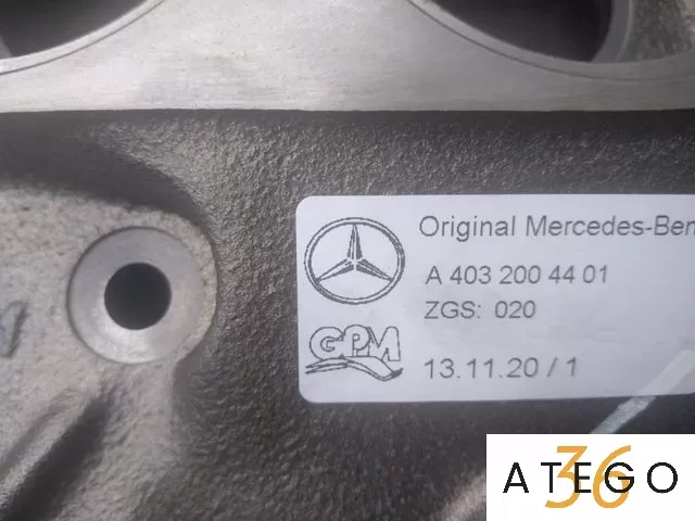 Помпа водяная A4032004401