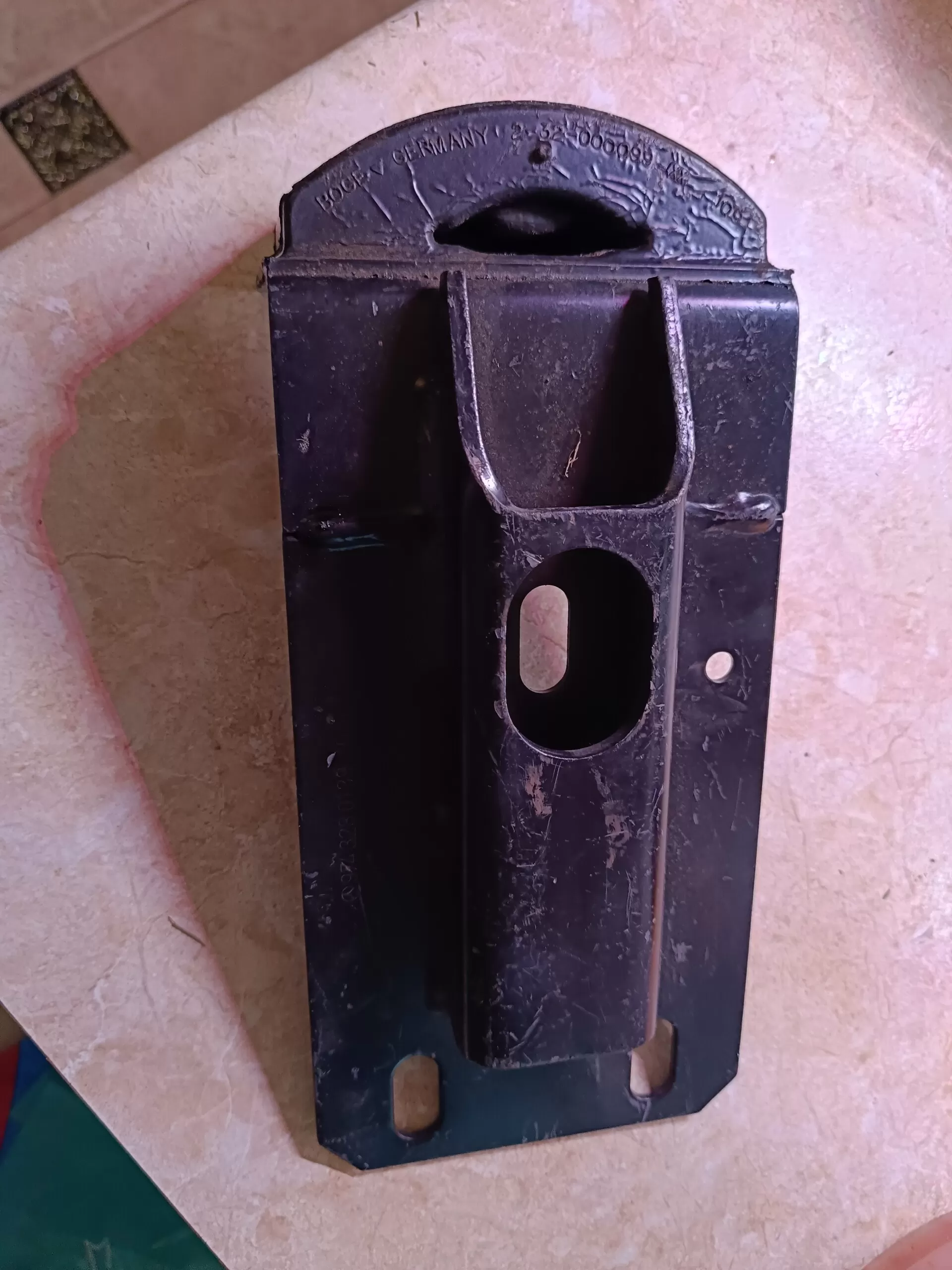 A9743280139 отбойник заднего моста Мерседес-Бенц Атего 12 серии