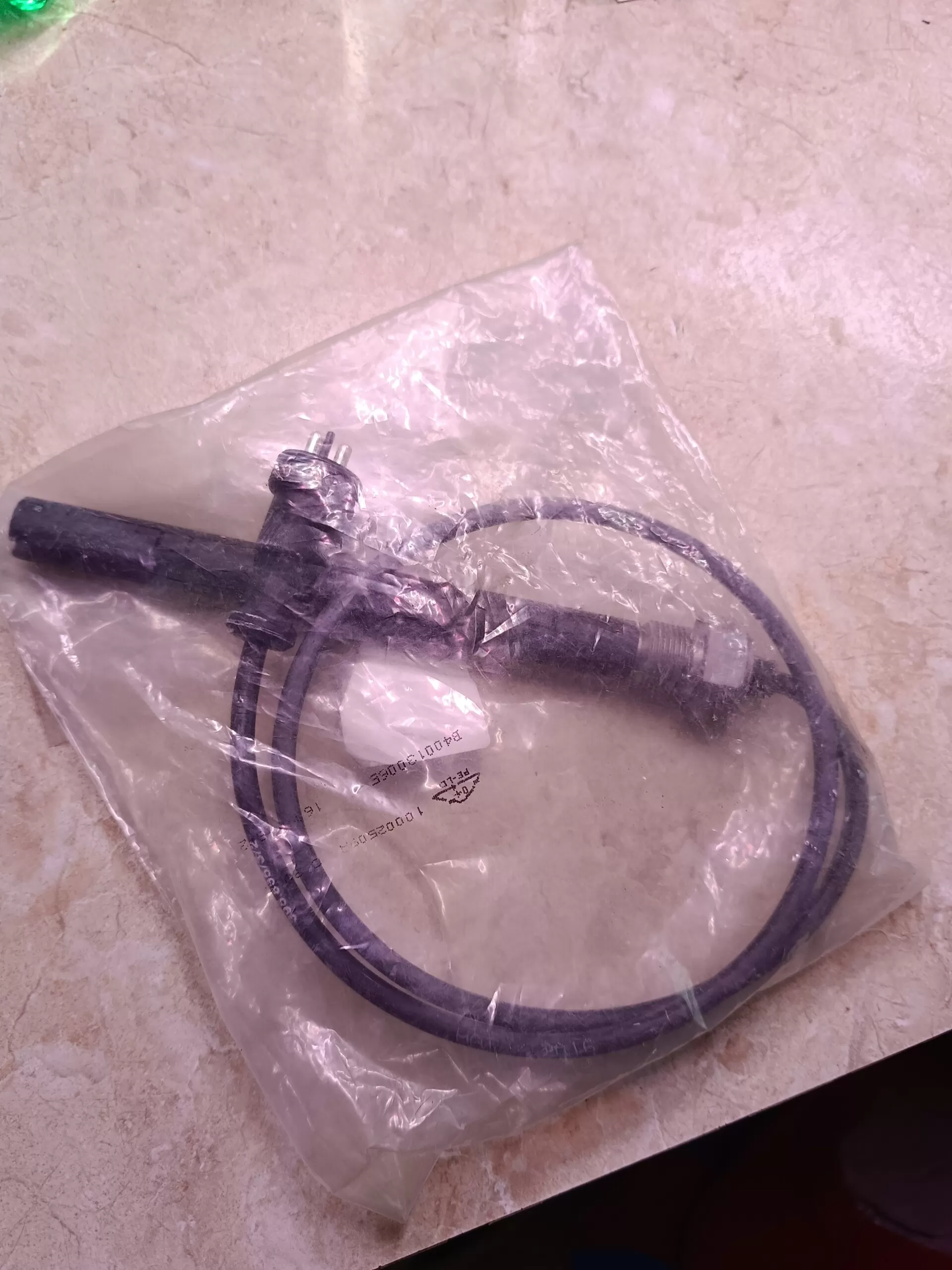 A0041530228 датчик уровня масла Mercedes-Benz