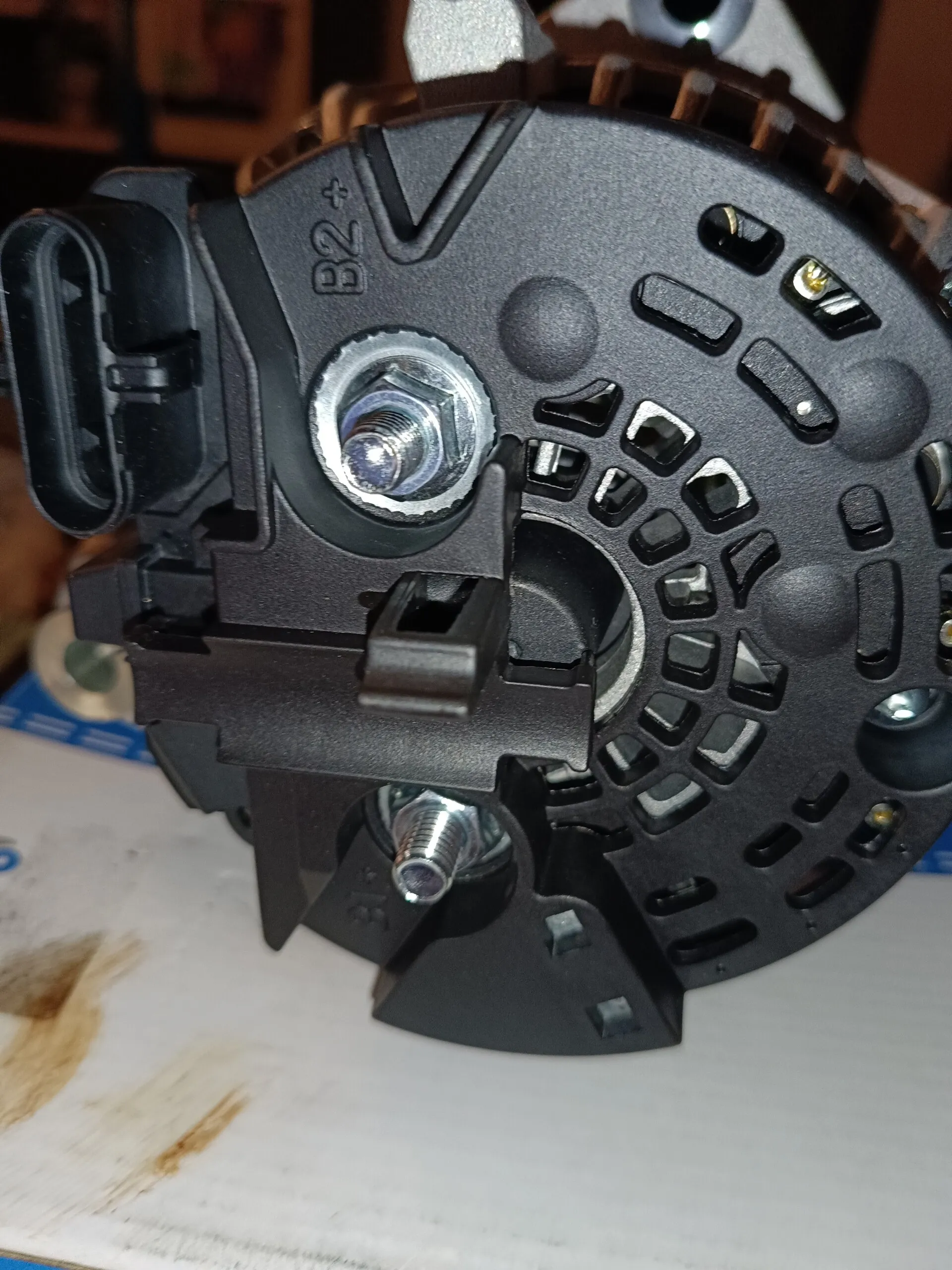 генератор двигателя OM904LA/OM906LA