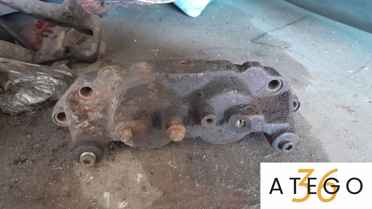 Суппорт передний Mercedes Vario Б/у, оригинал