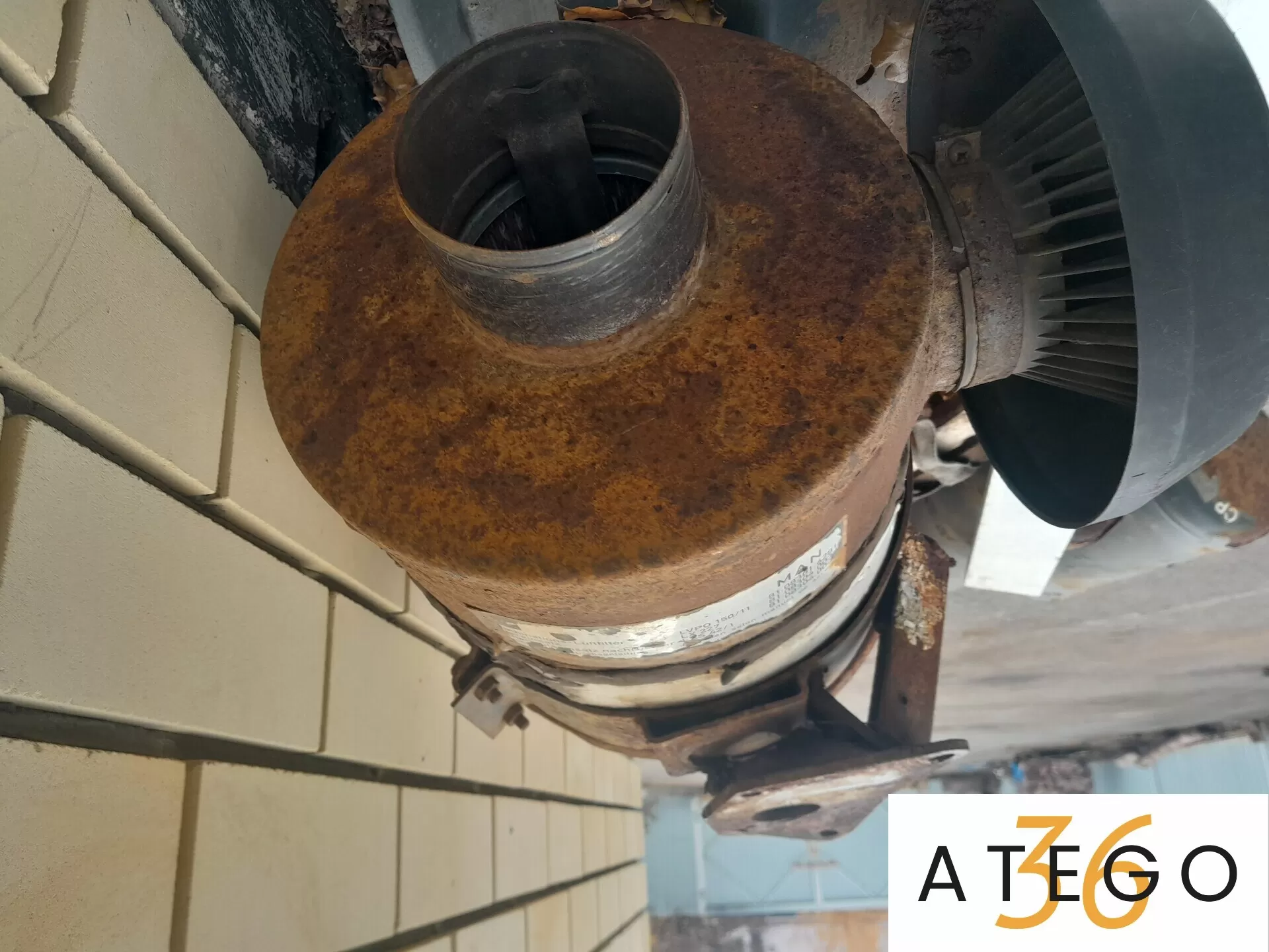 81.08301.6281 корпус воздушного фильтра